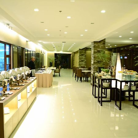 Gt Hotel Bacolod Buitenkant foto
