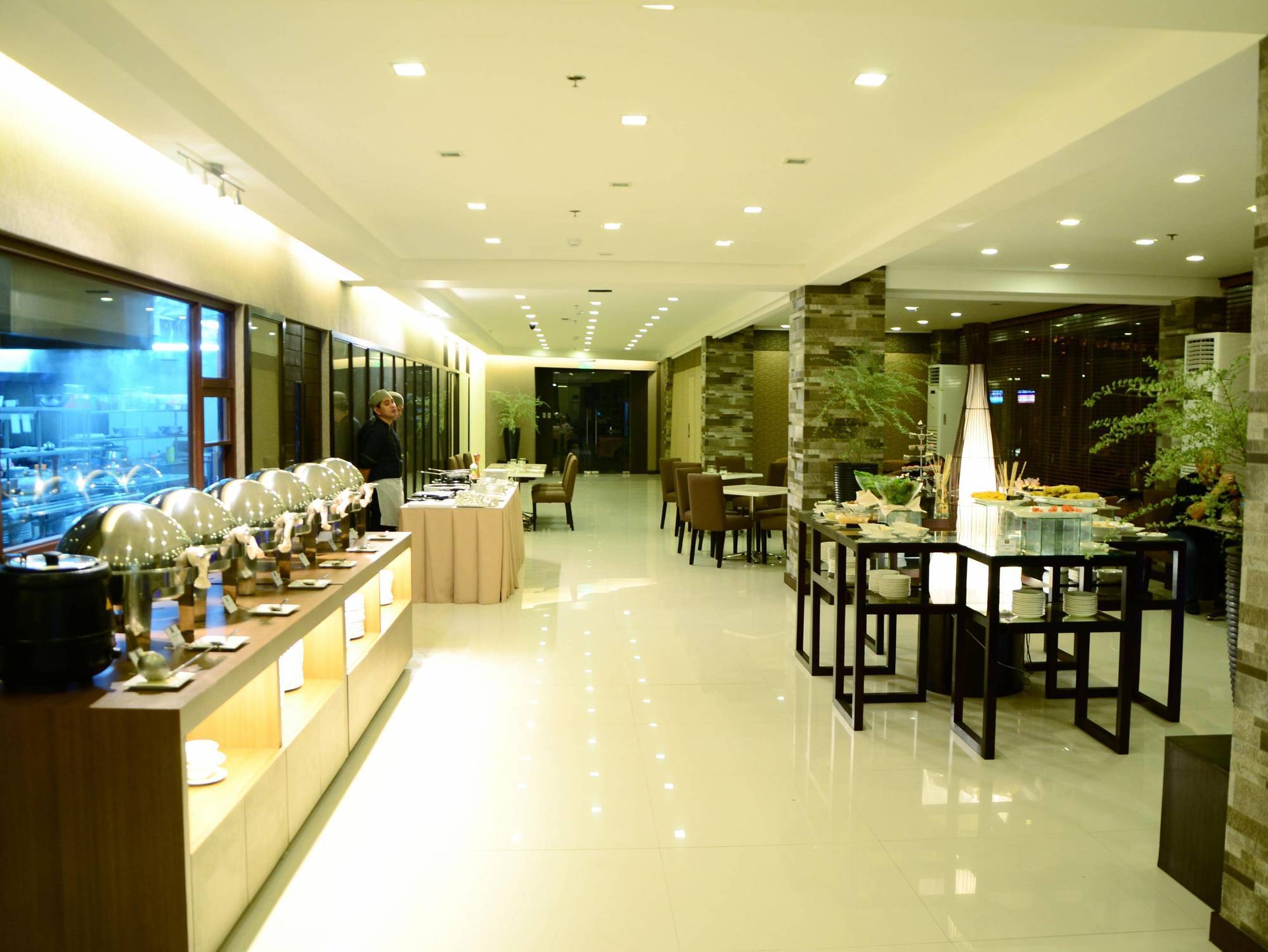 Gt Hotel Bacolod Buitenkant foto