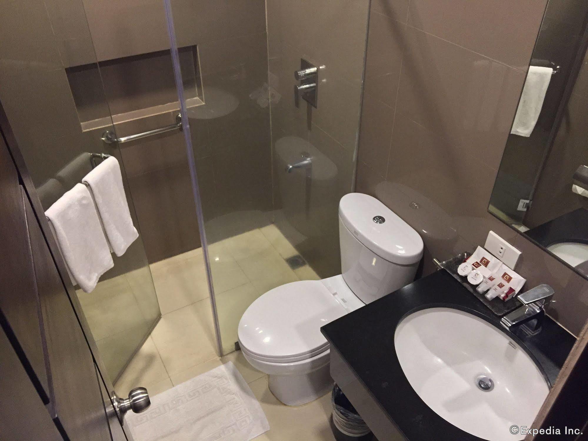 Gt Hotel Bacolod Buitenkant foto
