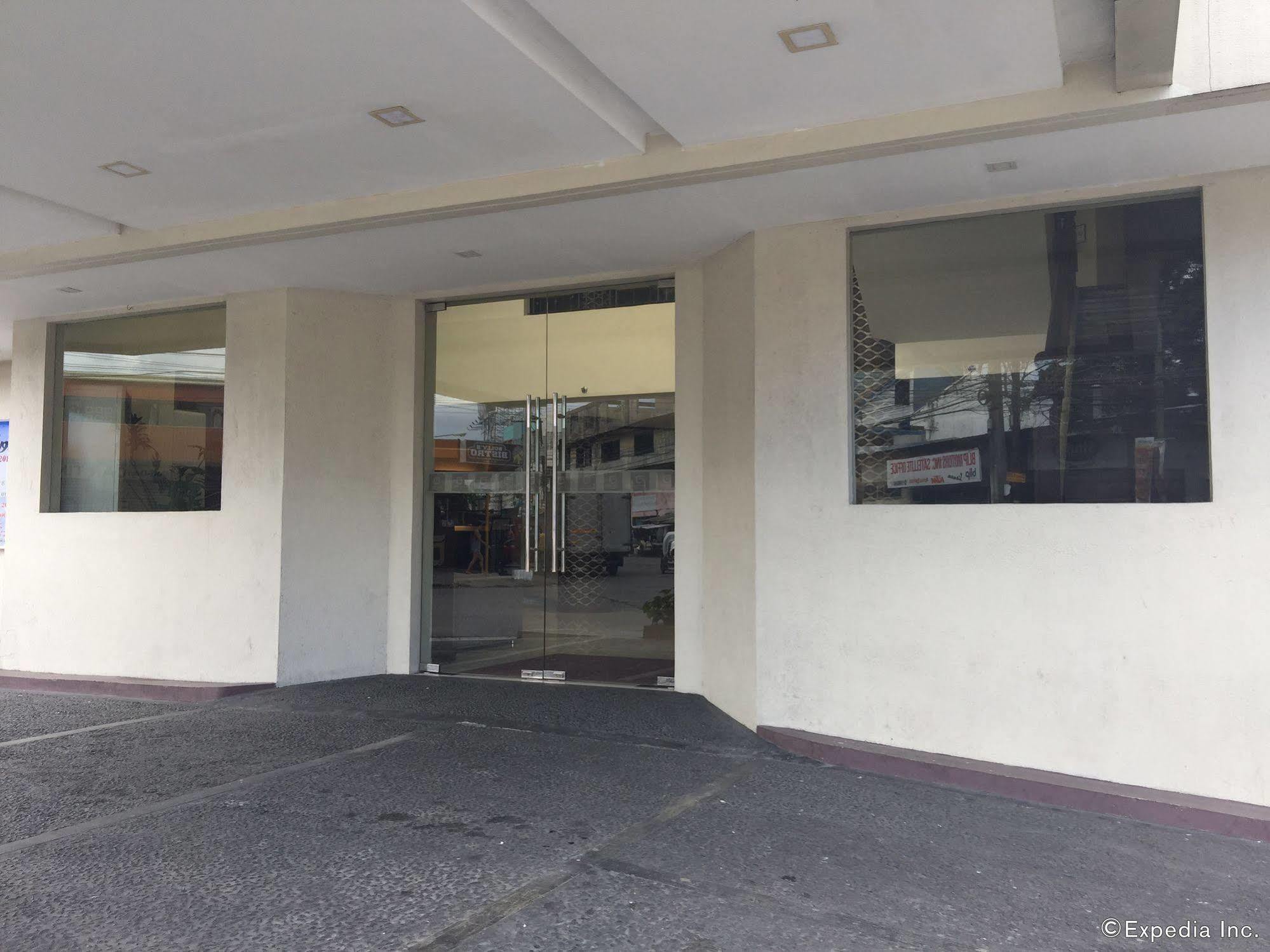 Gt Hotel Bacolod Buitenkant foto